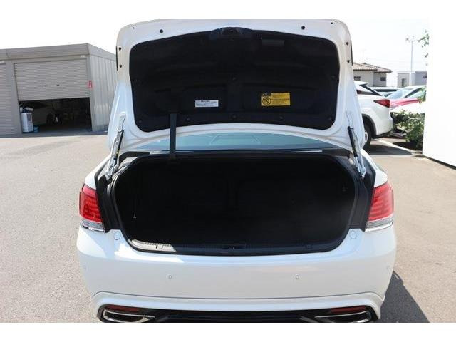 ���Ǝҗl�ւ̔̔��͂��f�肳���Ă��������܂��B �Ԍ������ԗ��̏ꍇ�́A�Ԍ����擾�������x�������z�ŕ\�����Ă���܂��B