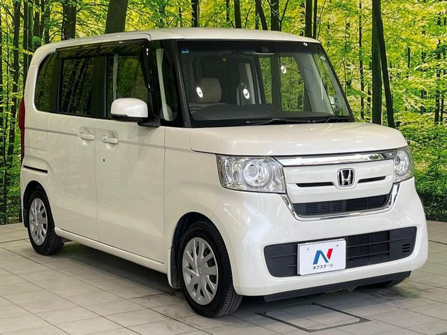 大好評のボディコーティング「弾スプラッシュコート」もご納車までに施工可能。通常のガラスコートと異なる、耐久年数6年の無機質ガラスコーティングが、ボディをキレイな状態に保ってくれます。