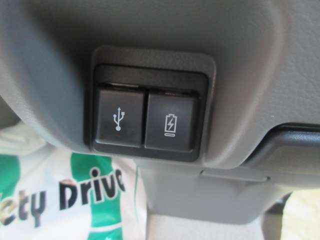 USB�|�[�g�t��!!