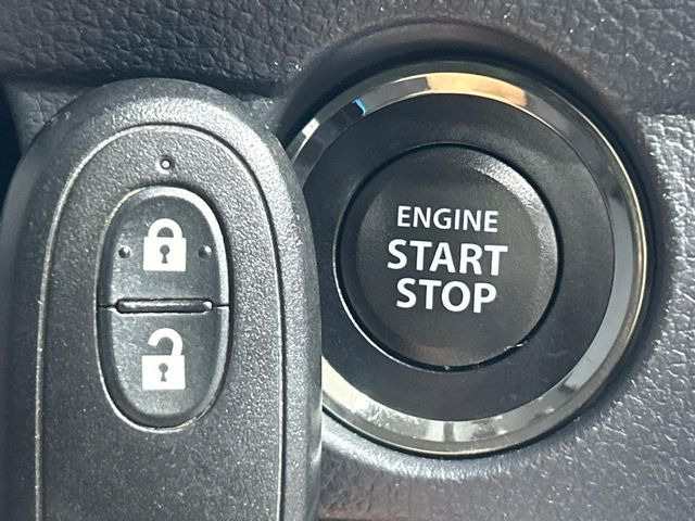 �y�L�[���X�X�^�[�g�V�X�e���z�J�o����|�P�b�g�ɓ��ꂽ�܂܂ł��h�A�̎{���E�������\�ȃX�}�[�g�L�[�𑕔��B�G���W���̃I���E�I�t�����J�M�����o���K�v����������Ƃ��Ă��֗��ł���