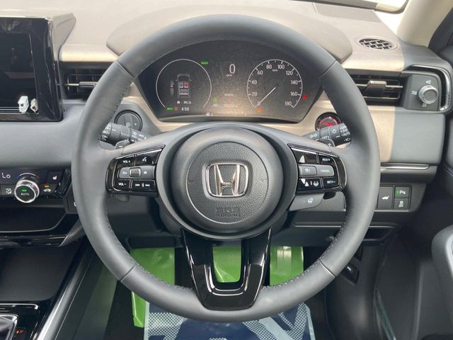 �y�����v�����X�e�A�����O�z�㎿�Ȋv���g�p���邱�ƂŁA��ɂ����������݂ƂĂ��^�]���₷���n���h���ł���