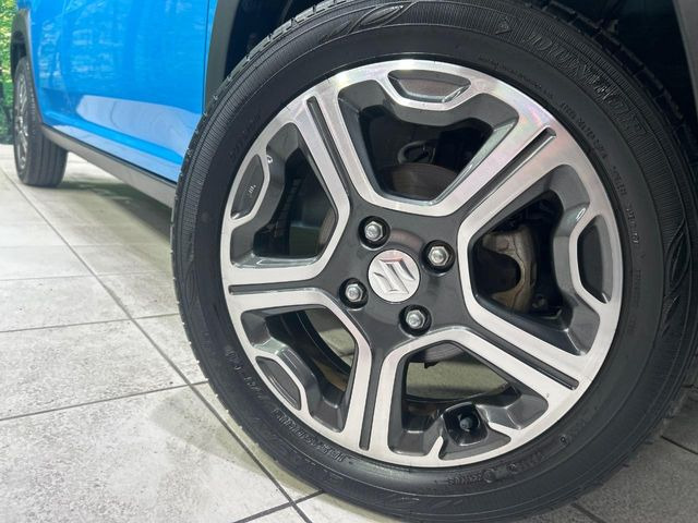 �y����15�C���`�A���~�z�C�[���z�O�ςɃ}�b�`���������A���~�z�C�[���𑕒����Ă���܂��B�e��ЊO�A���~�z�C�[����A�X�^�b�h���X�^�C�����戵�����Ă���܂��B���񂲑��k����������