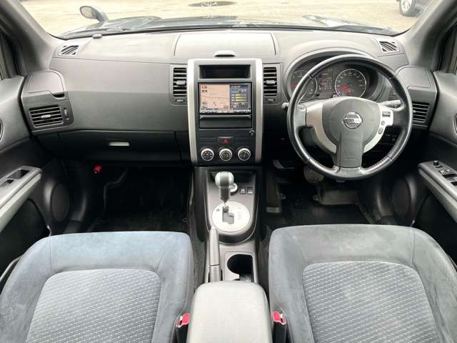 エクストレイル2.0 20GT ディーゼル 4WD