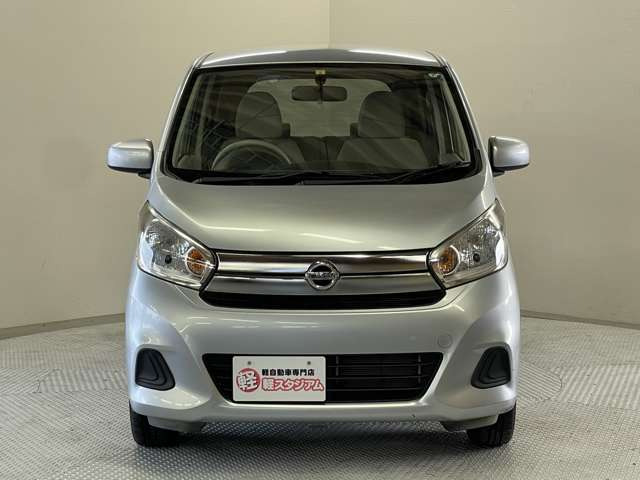 目立つ傷や凹み、錆など気になる方は是非一度現物をご覧になってください!