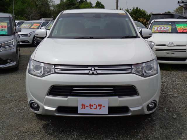 アウトランダーPHEV2.0 G ナビパッケージ 4WD