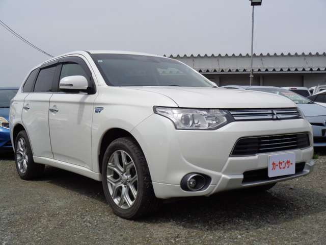 アウトランダーPHEV2.0 G ナビパッケージ 4WD