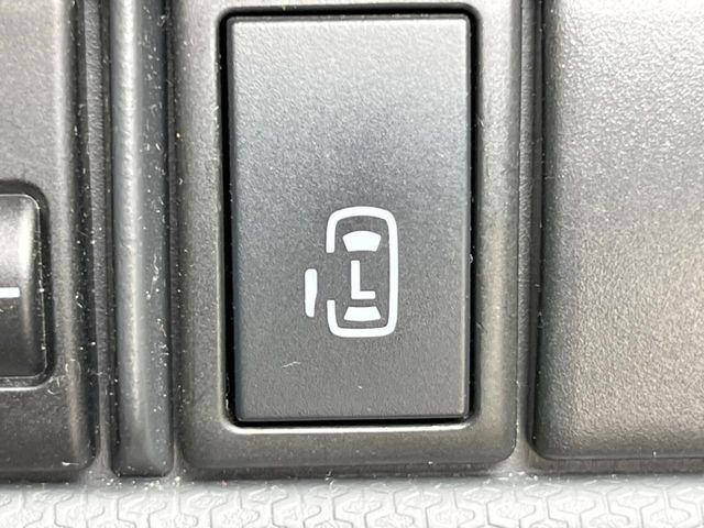 �y�p���[�X���C�h�h�A�z�X�}�[�g�L�[��^�]�Ȃ̃X�C�b�`�ŃX���C�h�h�A�̊J���\���d��������͂����ăh�A���J����K�v�������A���������q�l�ł��A�d���ו��������Ă��鎞�����N�ɊJ���߂ł��܂���