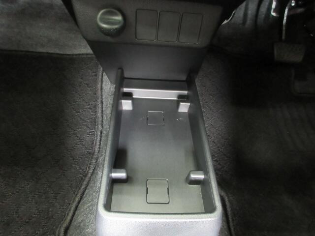 �A�N�Z�T���[�\�P�b�g���[�X�y�[�X�������܂��B