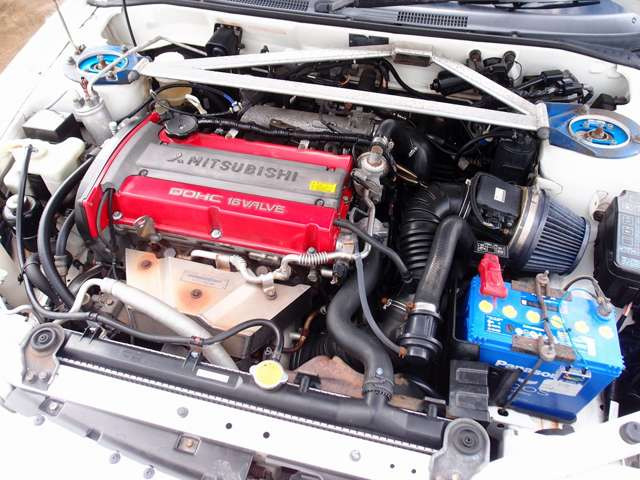 令和1年9月29日 走行106,294km タイミングベルト一式交換、各オイルシール交換/ウォーターポンプ交換/プラグ交換/R2.9/R4.9/R6.9/過去整備記録簿17枚有