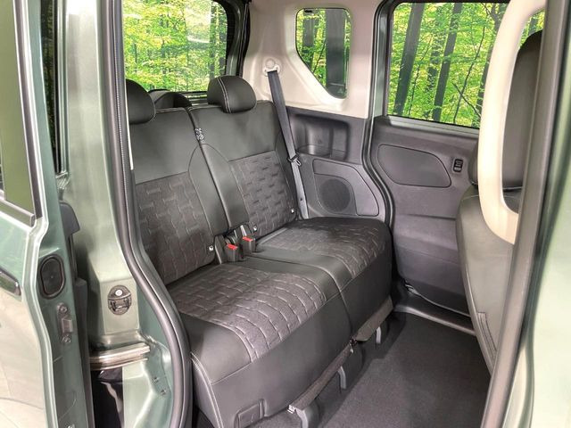 ���i���ȃI���W�i���t���A�}�b�g���I�v�V�����ɂĂ��p�ӂ��Ă���܂��B���D���ȃf�U�C����J���[�����Ԃɍ��킹�đI��ł����������Ƃ��ł��܂���