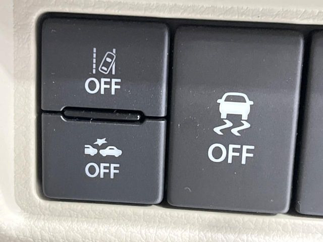 �y�X�Y�L �Z�[�t�e�B�T�|�[�g�z���s���ɑO���̎ԗ�����F�����A�Փ˂������Ȏ��͌x��ƃu���[�L�ŏՓˉ���Ɣ�Q�y�����A�V�X�g�B�����S�Ƀh���C�u�����y���݂��������܂��B