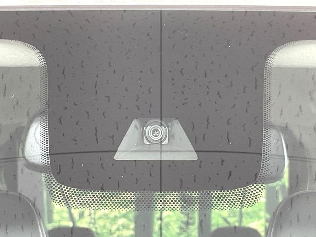 �y�O�He-Assist�z���s���ɑO���̎ԗ�����F�����A�Փ˂������Ȏ��͌x��ƃu���[�L�ŏՓˉ���Ɣ�Q�y�����A�V�X�g�B�����S�Ƀh���C�u�����y���݂��������܂��B