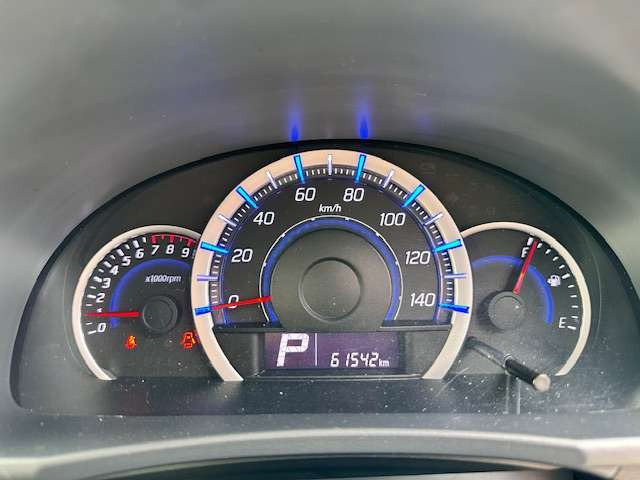 見やすいメーターで運転快適!