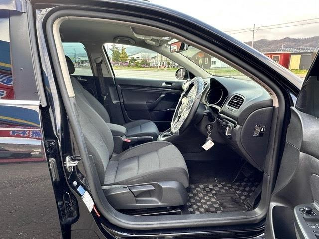 �^�]����ۂ̐S�n�悳�́A�V�[�g���啔�����߂邩�Ǝv���܂��B���Ј�x���Ԃ����m�F������!