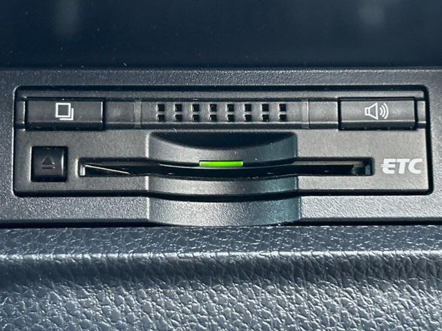 【ETC】高速道路の料金所をストレスなく通過!話題のスポットやサービスエリアに多い「スマートIC」利用時は必須のアイテムです。当店でセットアップを実施、ご納車当日からすぐにご利用いただけます!