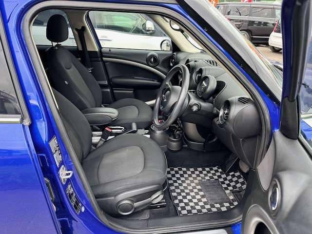 �^�]����ۂ̐S�n�悳�́A�V�[�g���啔�����߂邩�Ǝv���܂��B���Ј�x���Ԃ����m�F������!