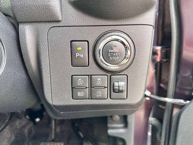 ��ɐG��鎖�ƂȂ�^�]�Ȏ���ł��B�܂�Ŏ���ɋ���悤�Ƀ����b�N�X�ł���^�]�Ȃł��B�O�̌�����Y�ꂳ���Ă���܂��ˁB