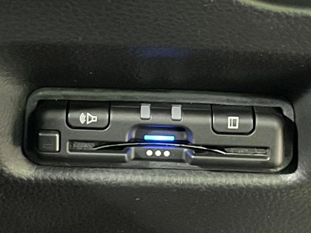 【ETC】高速道路の料金所をストレスなく通過!話題のスポットやサービスエリアに多い「スマートIC」利用時は必須のアイテムです。当店でセットアップを実施、ご納車当日からすぐにご利用いただけます!