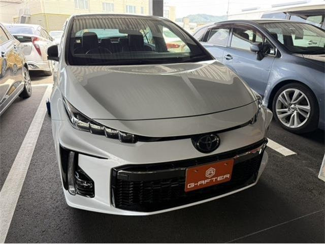 プリウスPHV(トヨタ) 1.8 S ナビパッケージ GR スポーツ　R3登録11.6型ナビ半革シートヒータ衝突軽減 中古車画像
