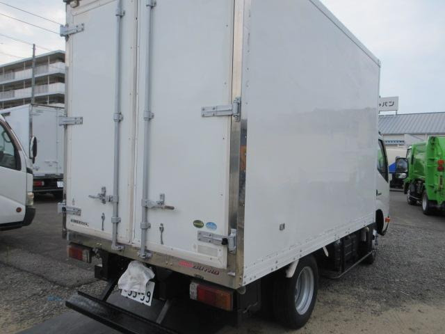 デュトロ保冷車