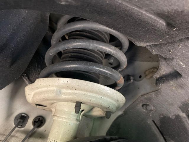 弊社では、全車『修復歴なし』のお車のみ取り扱っております。専任バイヤーによる厳選した仕入れの後、入庫後の車両チェックを行い、ネクステージが認定した高品質な中古車をご提供しております。