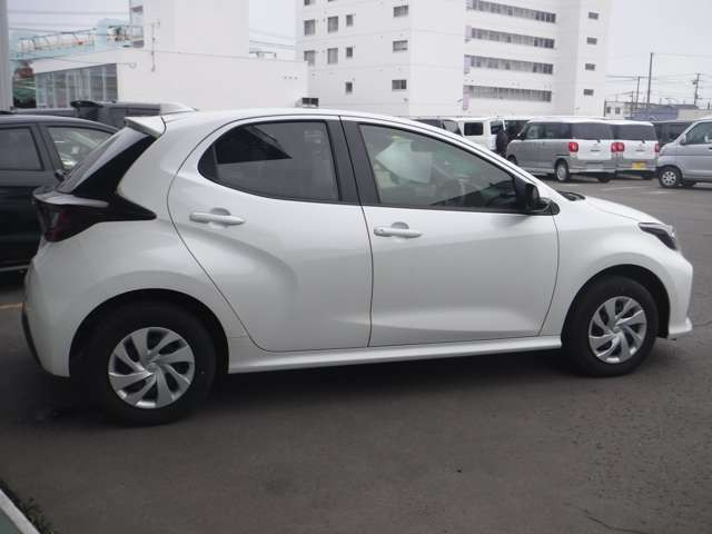 ヤリス1.5 X 4WD