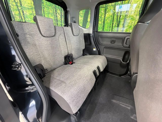 ���i���ȃI���W�i���t���A�}�b�g���I�v�V�����ɂĂ��p�ӂ��Ă���܂��B���D���ȃf�U�C����J���[�����Ԃɍ��킹�đI��ł����������Ƃ��ł��܂���