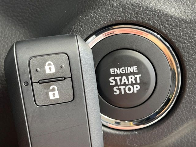 �y�L�[���X�X�^�[�g�V�X�e���z�J�o����|�P�b�g�ɓ��ꂽ�܂܂ł��h�A�̎{���E�������\�ȃX�}�[�g�L�[�𑕔��B�G���W���̃I���E�I�t�����J�M�����o���K�v����������Ƃ��Ă��֗��ł���