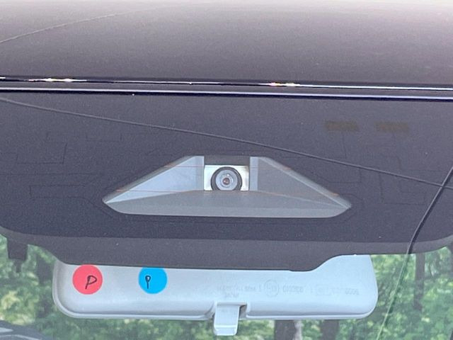 【スズキ セーフティサポート】走行中に前方の車両等を認識し、衝突しそうな時は警報とブレーキで衝突回避と被害軽減をアシスト。より安全にドライブをお楽しみいただけます。