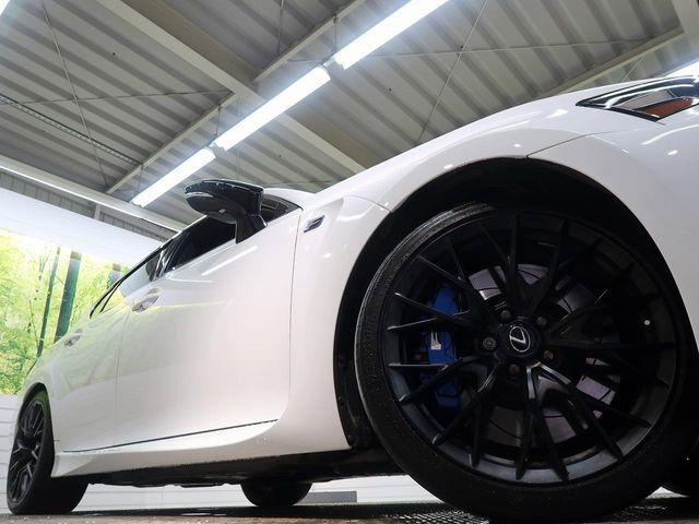 �y����19�C���`�A���~�z�C�[���z�O�ςɃ}�b�`���������A���~�z�C�[���𑕒����Ă���܂��B�e��ЊO�A���~�z�C�[����A�X�^�b�h���X�^�C�����戵�����Ă���܂��B���񂲑��k����������