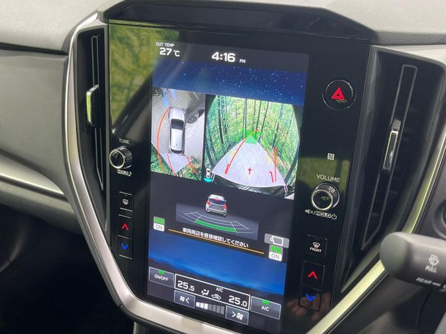 �y�}���`�e���C�����j�^�[�z�Ԃ̃t�����g��T�C�h�̃J�����摜�𓯎��Ƀ��j�^�[�\�����邱�ƂŁA���H�⋷�����𑖍s���ł����͂̏󋵊m�F���ł����S!�{�iSUV�ɂ��ꂵ�������ł���