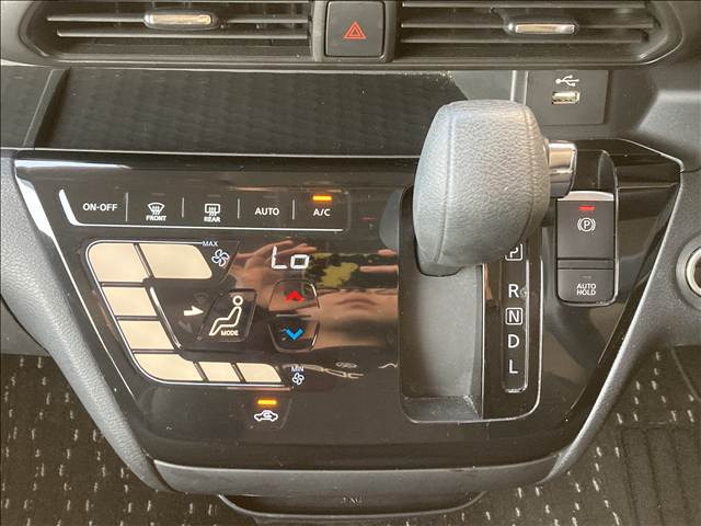 �F�l�̂����X�A�y�X�}�C���X�^�b�t�ꓯ���҂����Ă���܂�!���Ј�x�A�����X����������