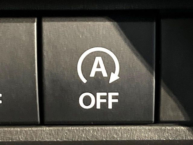 �y�A�C�h�����O�X�g�b�v�z�ԐM����a�؂Œ�Ԃ����ۂɃG���W�����~���A���ʂȔR���̏����}���܂��B�R��������ی�ɂȂ���@�\��G���W���̓u���[�L�𗣂��΍Ďn�����܂��B