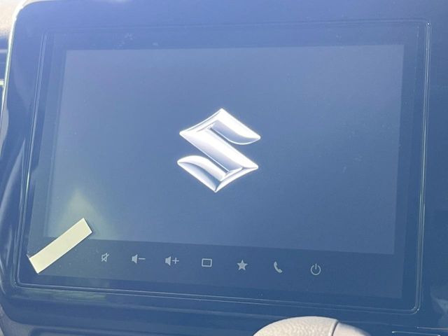 【大画面純正9型ナビ】人気の純正9型ナビを装備しております。ナビの使いやすさはもちろん、オーディオ機能も充実!キャンプや旅行はもちろん、通勤や買い物など普段のドライブも楽しくなるはず♪