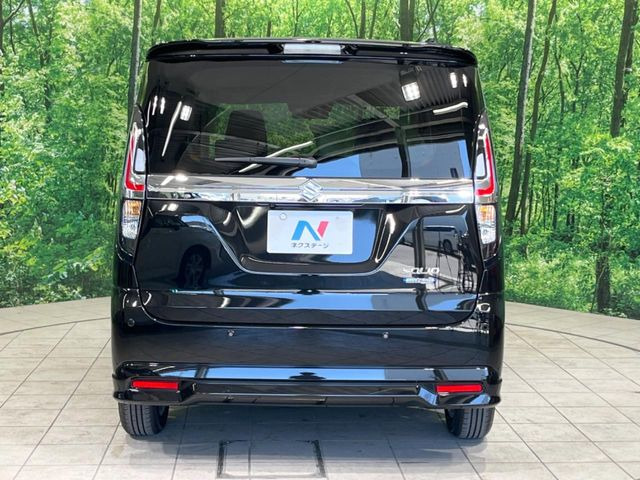 安心の最長10年・走行無制限保証(有償)をご用意。保証内容も充実はもちろん、無料点検&オイル交換や、年中無休の全国・24時間ロードサービスも付帯されておりますのでご安心下さい。