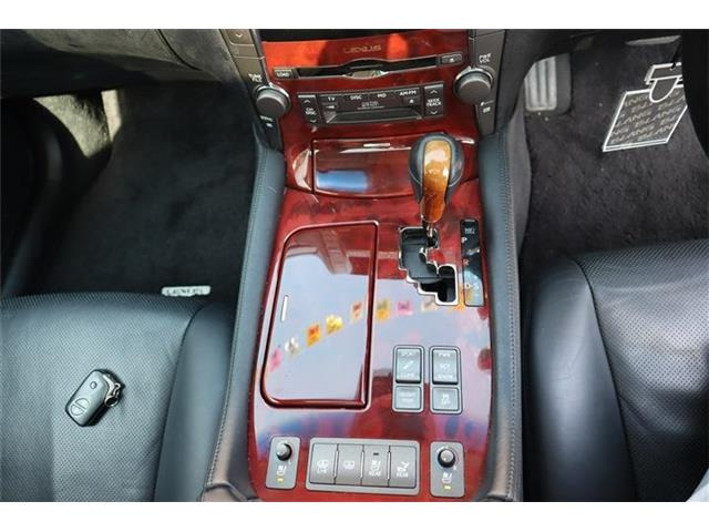 当社はお陰様で21年連続売り上げ増!300台以上の優良在庫!岡山市に5号店までございます!当店は中国地方最大のドレスアップカー専門店です!毎月80台以上も県内外に販売中です!レビューご参考下さい。