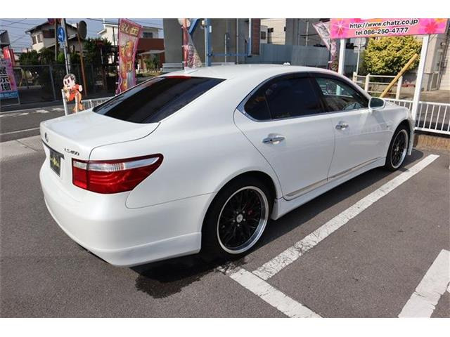 このお車はユーザー買取車で過去の修復履歴が不明です。現状渡しですので現車を確認・試乗のうえご購入下さい。詳細についてはお電話下さいね♪