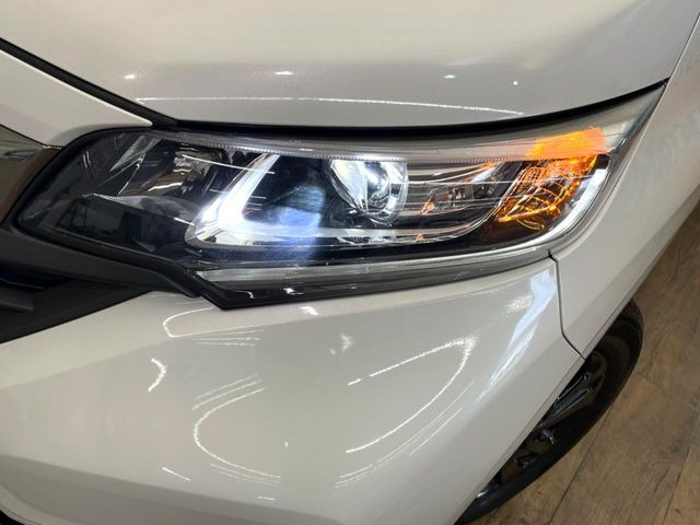 �yLED�w�b�h���C�g�z���V����ԑ��s�����ǍD�Ȏ��E���m�ۂ����S���ĉ^�]�ł��鍂�P�xLED�w�b�h���C�g�𑕔�!�_�����x�������A����d�͂��}�����Ă��܂��B