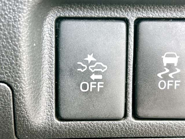 �y�Փˌy�����u�z���s���ɑO���̎ԗ�����F�����A�Փ˂������Ȏ��͌x��ƃu���[�L�ŏՓˉ���Ɣ�Q�y�����A�V�X�g�B�����S�Ƀh���C�u�����y���݂��������܂��B