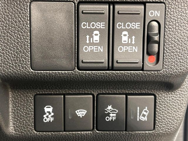 �y�����p���[�X���C�h�h�A�z�X�}�[�g�L�[��^�]�Ȃ̃X�C�b�`�Ō�ȗ����X���C�h�h�A�̊J���\���d��������͂����ăh�A���J����K�v�������A�����Ȃ��q�l�ł��ȒP�ɊJ���߂ł����K�ł���