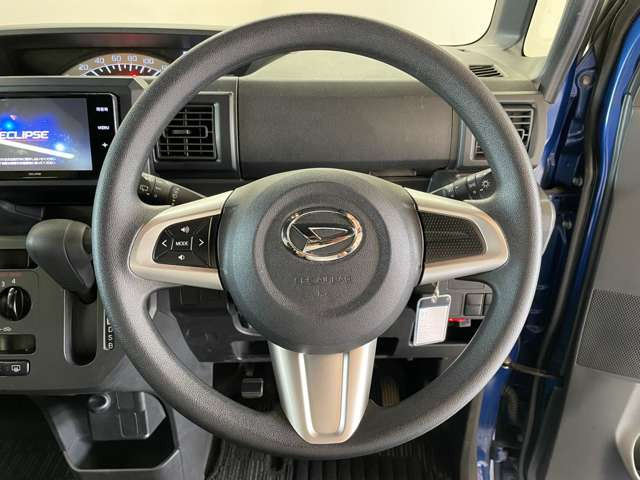 運転席周りに大きな傷、汚れ、へたりなどなく良質な状態です!