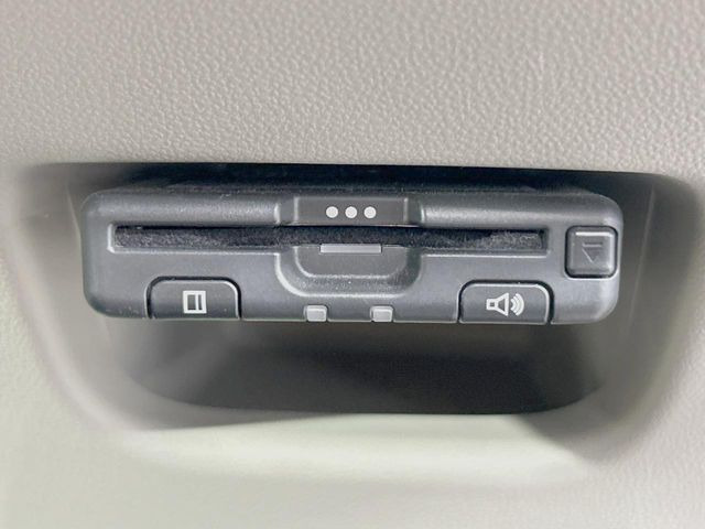 【ETC】高速道路の料金所をストレスなく通過!話題のスポットやサービスエリアに多い「スマートIC」利用時は必須のアイテムです。当店でセットアップを実施、ご納車当日からすぐにご利用いただけます!