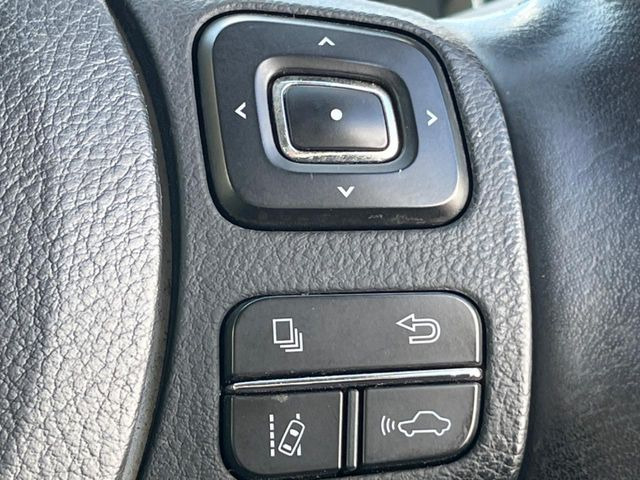 �y�v���N���b�V���Z�[�t�e�B�z�O���̎ԗ��������m���A�Փ˂������Ȏ��͌x��Œ��ӂ𑣂��A�u���[�L�𓥂ޗ͂��T�|�[�g�B�u���[�L�𓥂߂Ȃ������ꍇ�͏Փ˔�Q�y���u���[�L���쓮�A�Փˉ�����T�|�[�g���܂��B