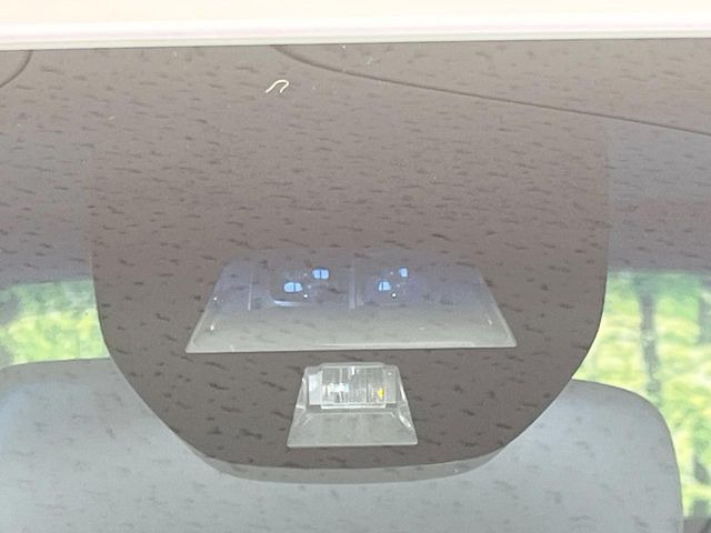 �y�V�e�B�u���[�L�A�N�e�B�u�V�X�e���z�ᑬ���s���ɑO���̎ԗ�����F�����A�Փ˂������Ȏ��͌x��ƃu���[�L�ŏՓˉ���Ɣ�Q�y�����A�V�X�g�B�����S�Ƀh���C�u�����y���݂��������܂��B