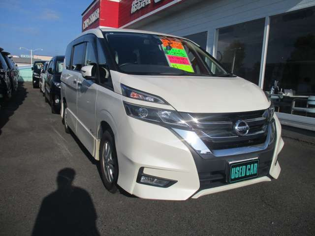 セレナ2.0 ハイウェイスター Vセレクション 4WD