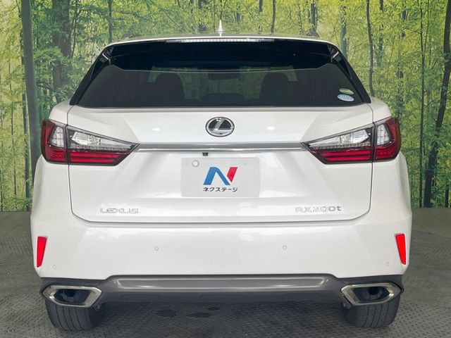 安心の最長10年・走行無制限保証(有償)をご用意。保証内容も充実はもちろん、無料点検&オイル交換や、年中無休の全国・24時間ロードサービスも付帯されておりますのでご安心下さい。