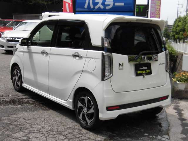 こちらのN-WGNカスタムはオークション評価5点中4点評価がついている状態の良い車両になります^^定休日無しで営業しておりますので、お気軽にお立ち寄り下さい^^