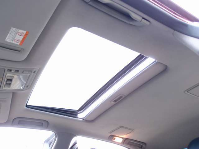 �e��I�[�g���[���戵�����B�ʏ�I�[�g���[���Œ�120�񂩂�A���R�ԍό^120��܂ŁA���q�l�̃j�[�Y�ɍ��������x�����@�����ē������Ă������܂��B�R���Ɏ��M�̖������q�l�����C�y�ɂ����k�������܂�