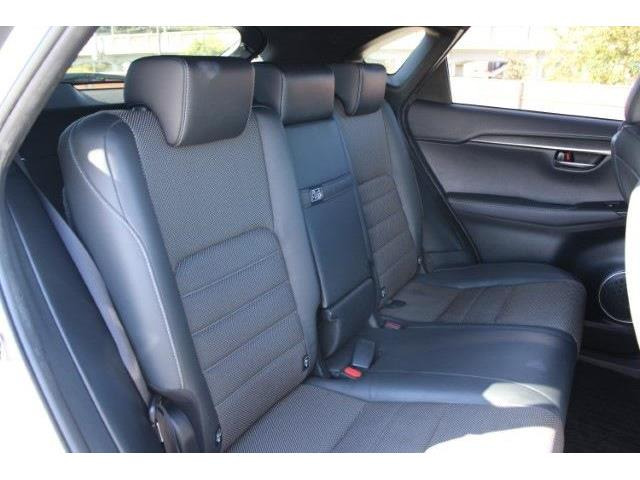 ���Ǝҗl�ւ̔̔��͂��f�肳���Ă��������܂��B �Ԍ������ԗ��̏ꍇ�́A�Ԍ����擾�������x�������z�ŕ\�����Ă���܂��B