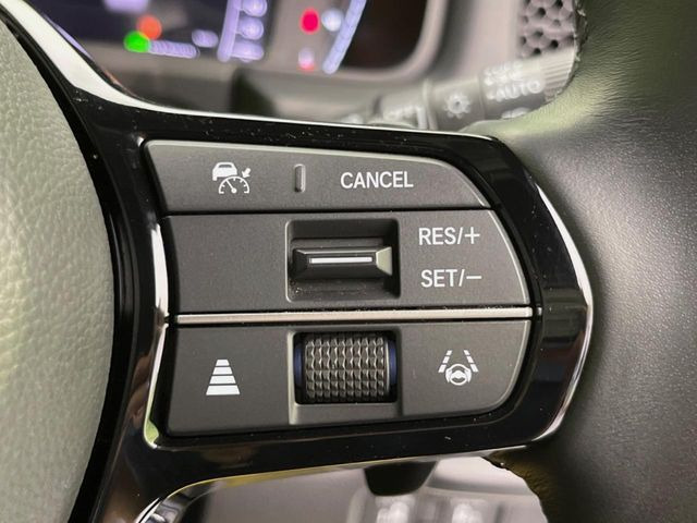 �y�A�_�v�e�B�u�N���[�Y�R���g���[���z�������H�ł̒��������s���y��!!�����ő��x��ۂN���[�Y�R���g���[�����A�Փˌy���V�X�e���ƘA�g���A�O���̎ԗ������m���ĎԊԂ�ۂ悤�ɑ��x���߂��Ă���܂�!!